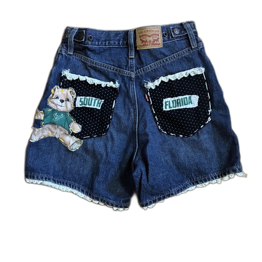 Levi’s Cinch Denim Shorts Size 26 USF Bulls Football High Rise Game Day Spirit